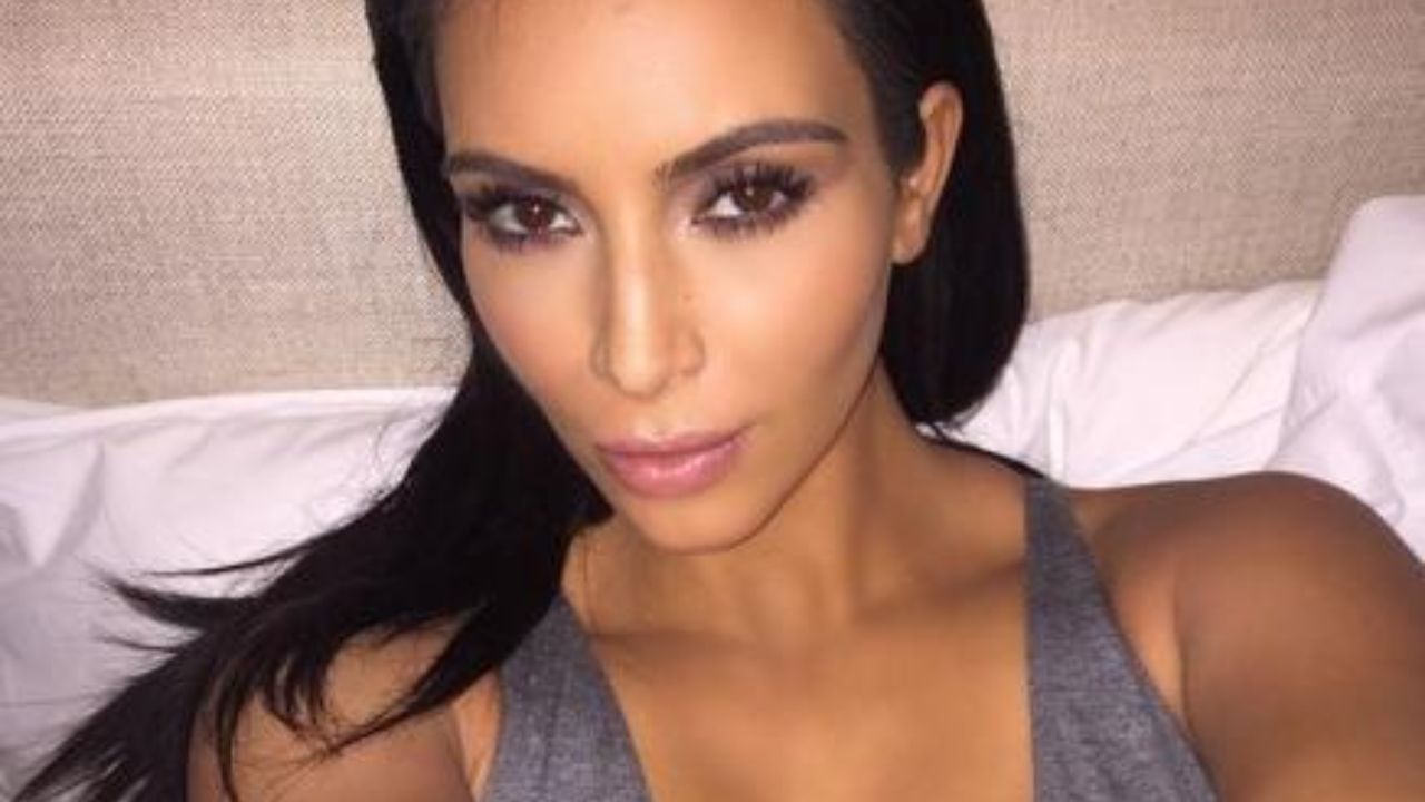 kim kardashian selfie