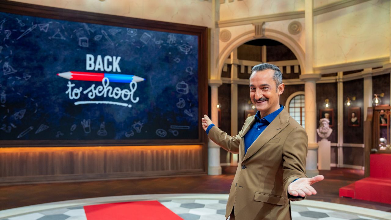 nicola savino conduce back to school