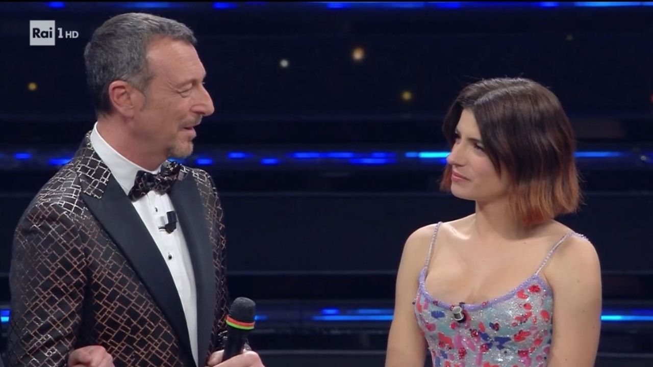 amadeus con maria chiara giannetta a sanremo 2022