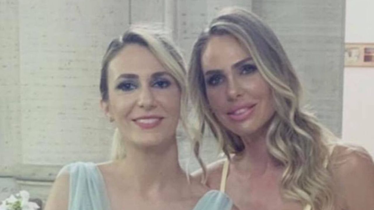 Ilary Blasi La Sorella Melory Finalmente Ho Trovato Un Nuovo Lavoro Ilary Blasi La Sorella Melory Finalmente Ho Trovato Un Nuovo Lavoro