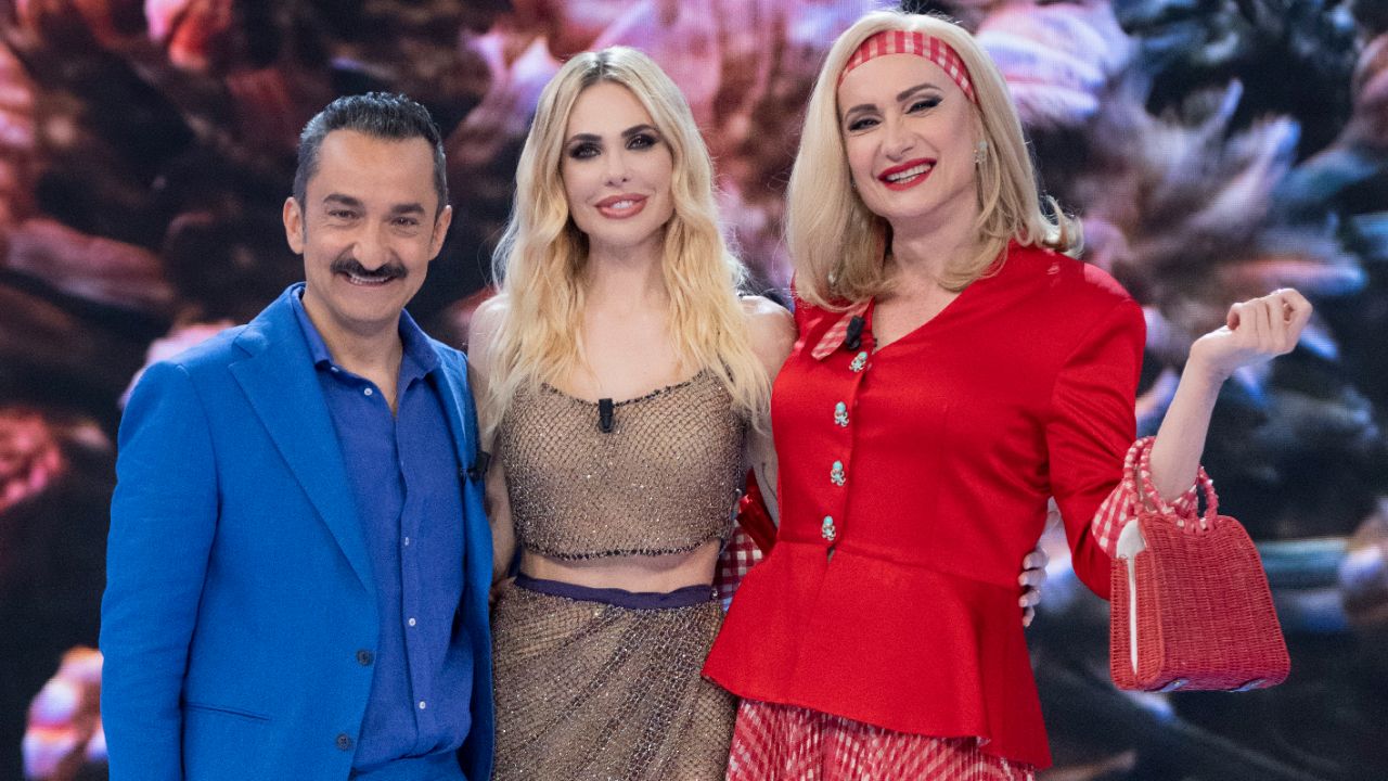 nicola savino con ilary blasi e vladimir