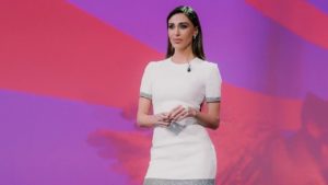 belen e il saluto a Le Iene
