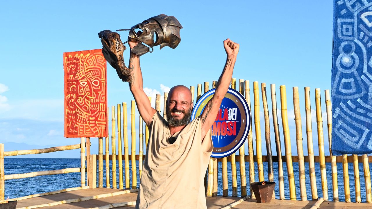 isola dei famosi vincitore vaporidis