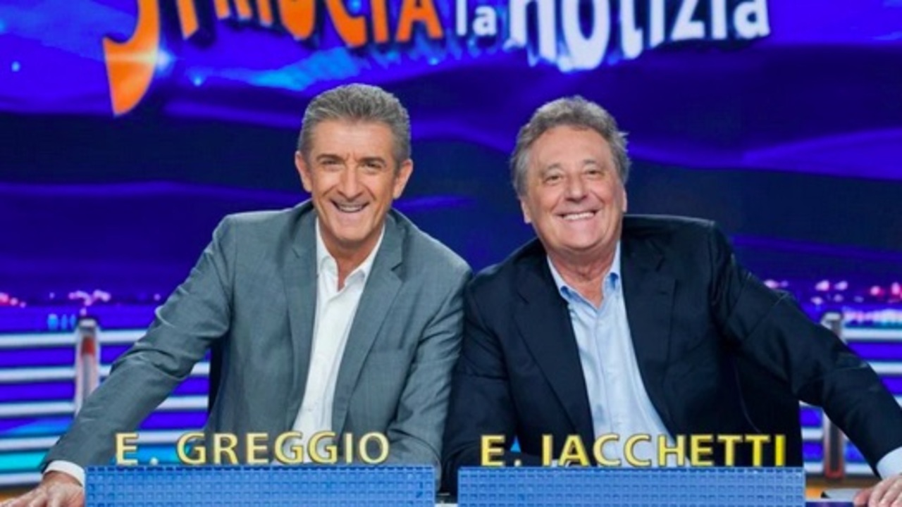 Ezio Greggio Striscia la Notizia Enzo Iacchetti studio