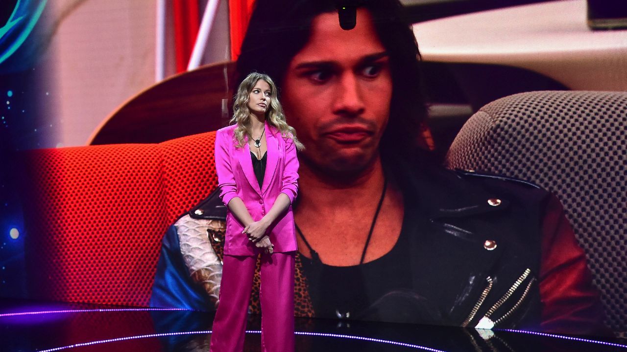 confronto ivana mrazova luca onestini
