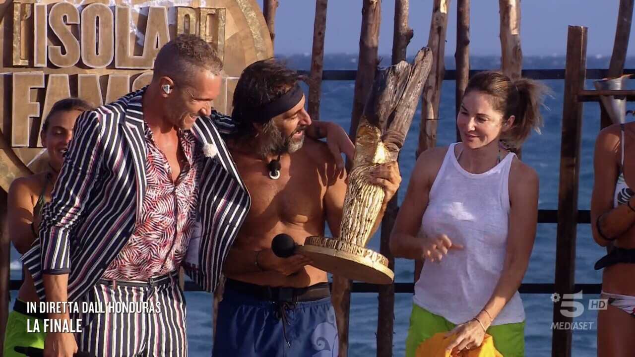 marco mazzoli vince l'isola dei famosi 17