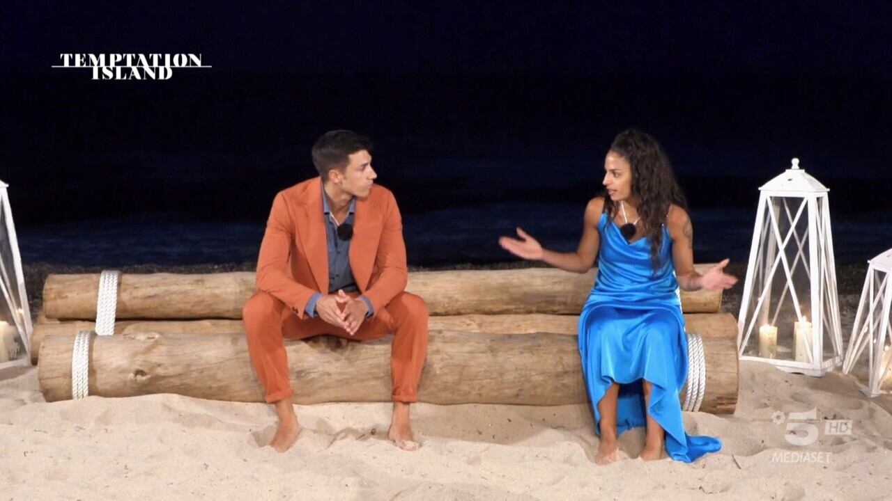 perla e mirko al falò di confronto di temptation island