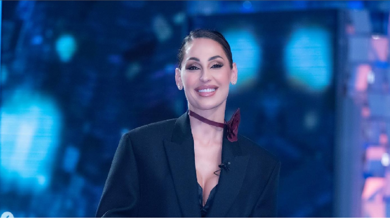 Anna Tatangelo viso Verissimo