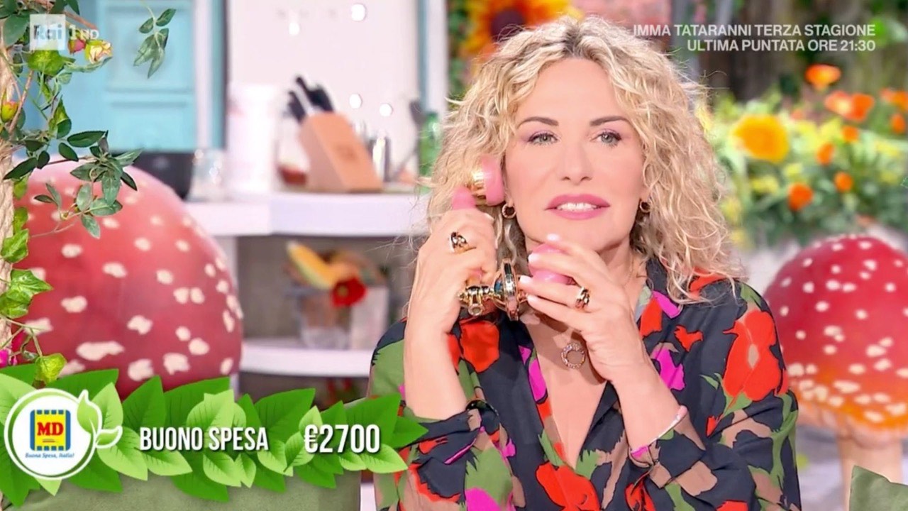 Gaffe-signora-Maria-È-sempre-mezzogiorno