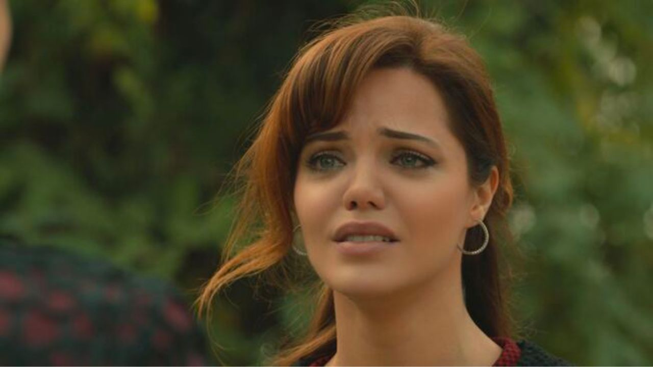 Screenshot di Zuleyha iIn un episodio di "Terra Amara" Credits: Mediaset