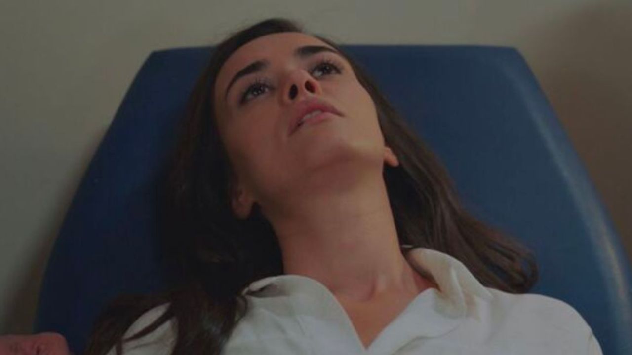 Screenshot di Umit dal medico in una scena di "Terra Amara". Credits: Mediaset