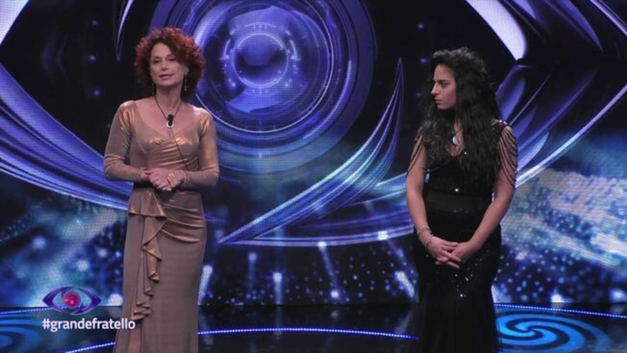 confronto beatrice luzzi e perla vatiero al gf