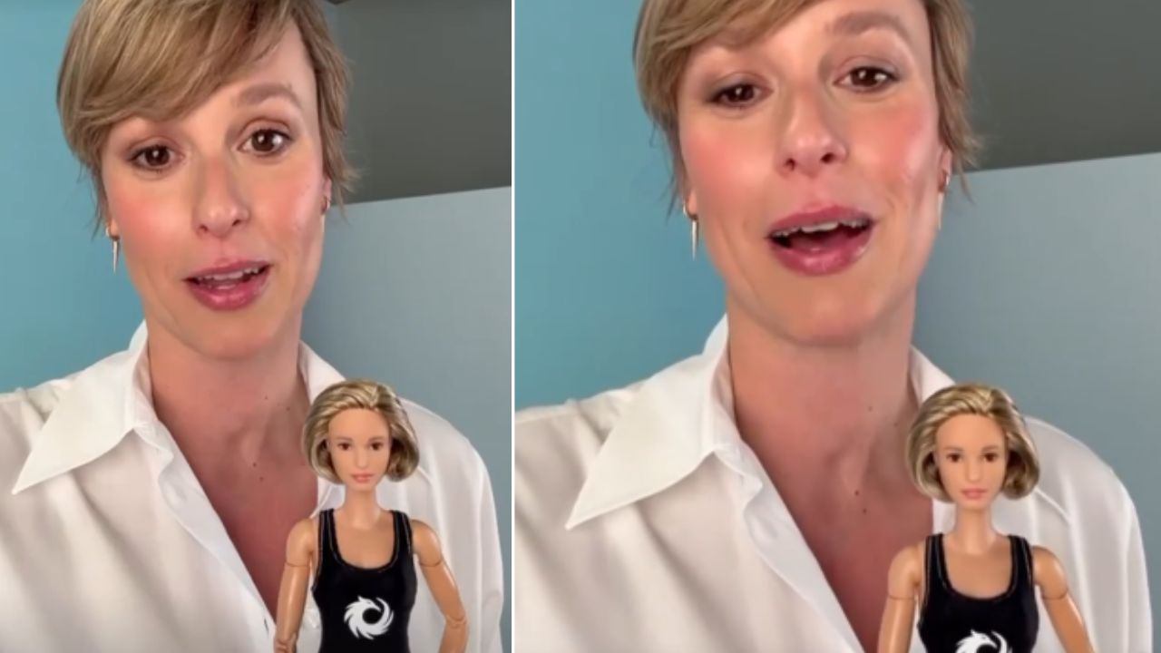 federica pellegrini lancia la barbie con la sua immagine
