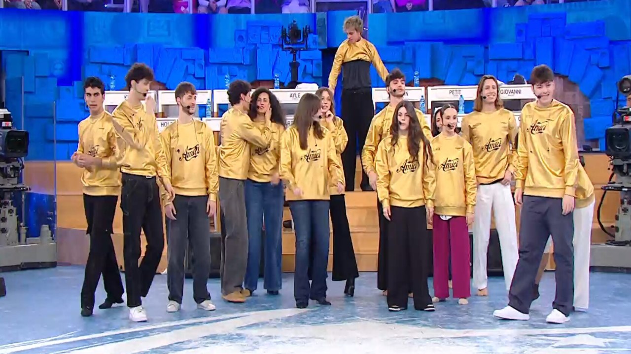 Due ex allievi di Amici sono andati a convivere