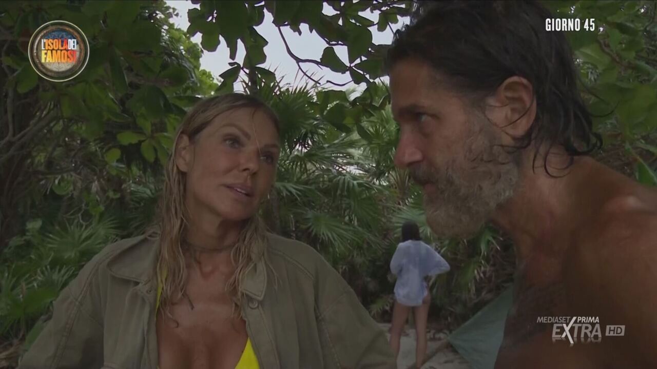 matilde brandi contro edoardo stoppa a l'isola dei famosi