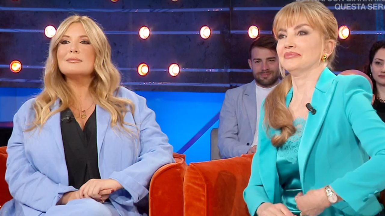 Selvaggia Lucarelli e Milly Carlucci ospiti a Da noi... a ruota libera