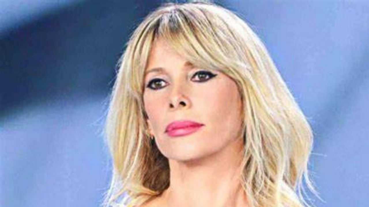 Alessia Marcuzzi Rifiuta Conduzione Surprise Surprise
