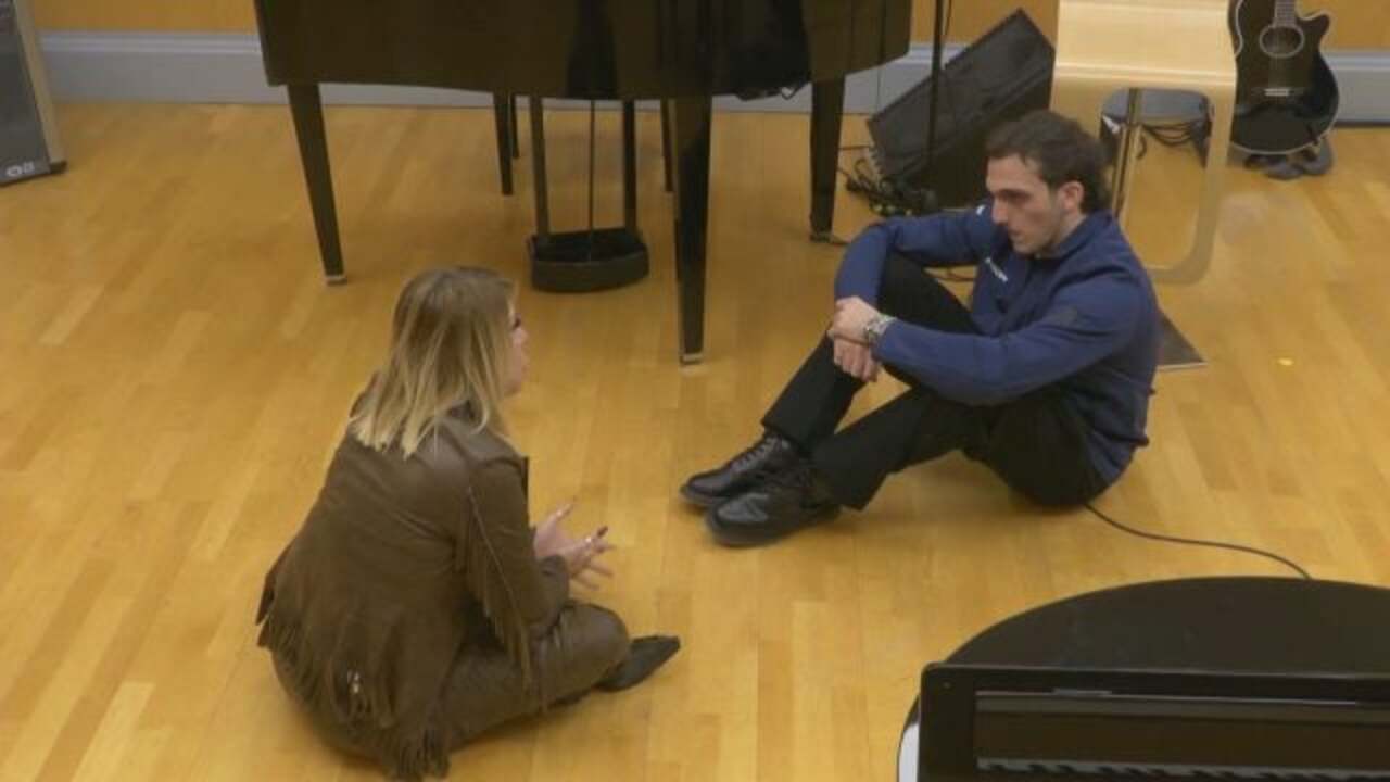 ilan eliminato da amici 24