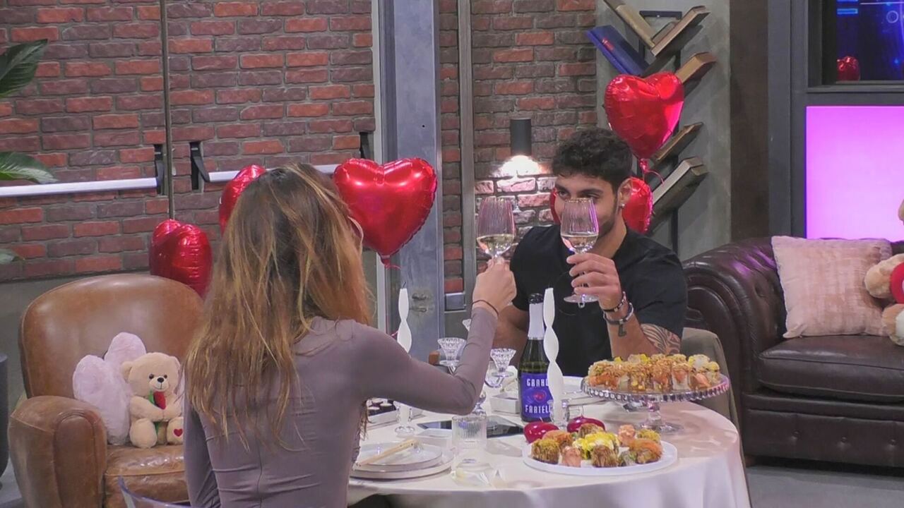 grande fratello, helena e javier passione