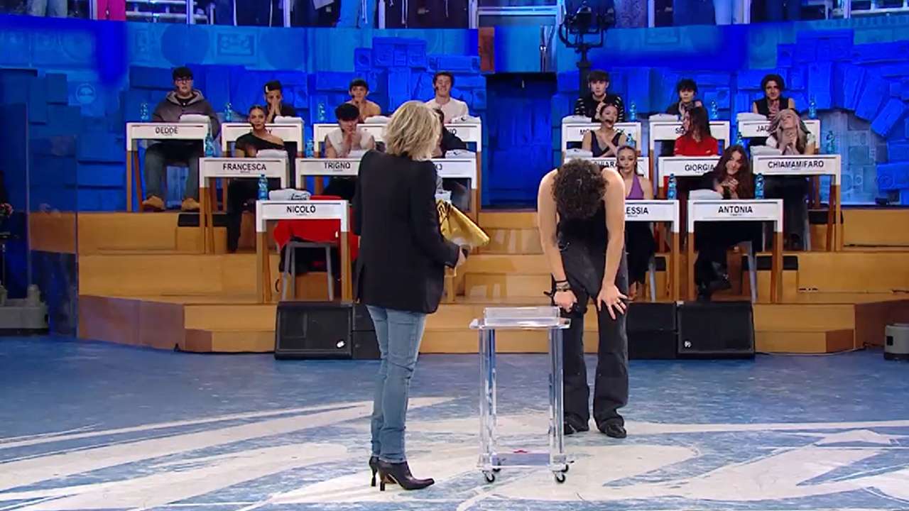 Nicolò ottiene la maglia del Serale di Amici 24