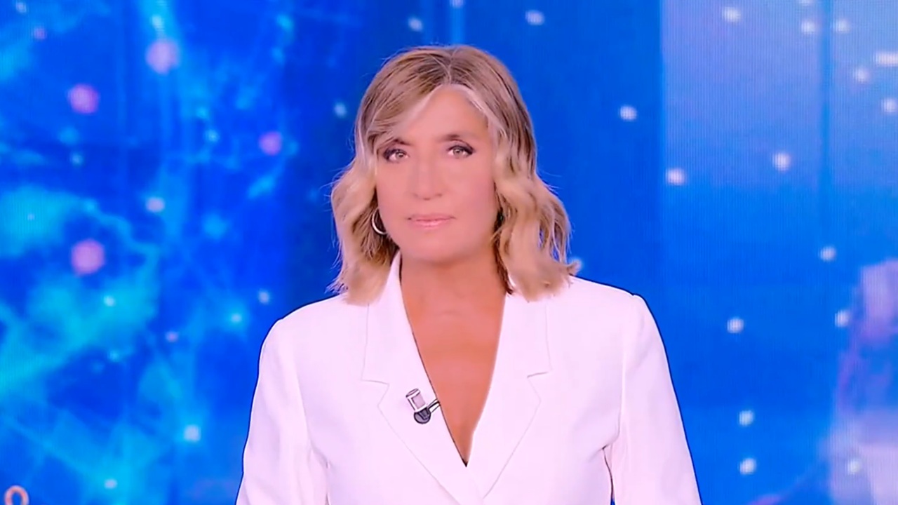 Myrta Merlino saluta Pomeriggio 5