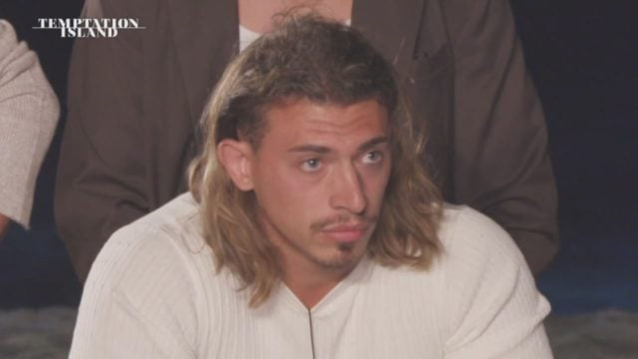 Temptation Island, Simone tradisce Sonia