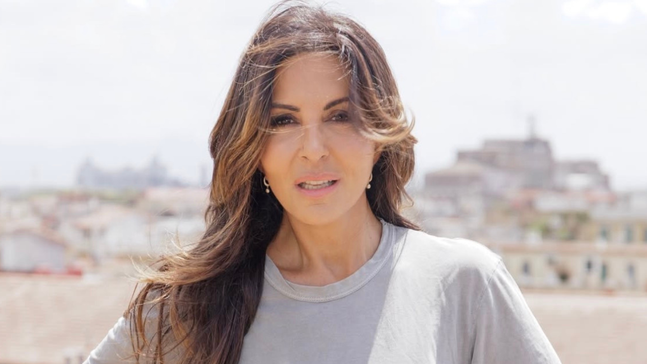 Sabrina Ferilli in pubblico col marito Flavio Cattaneo e i figli di lui