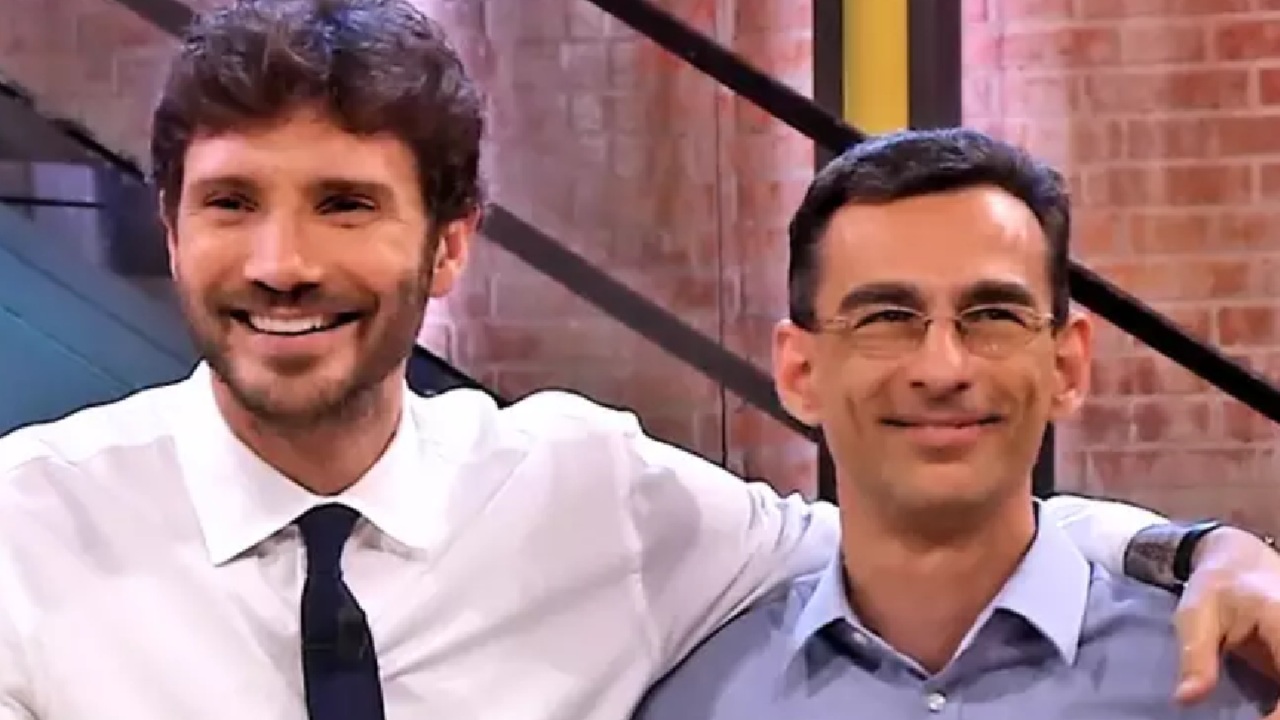 Lupo contro Stefano De Martino
