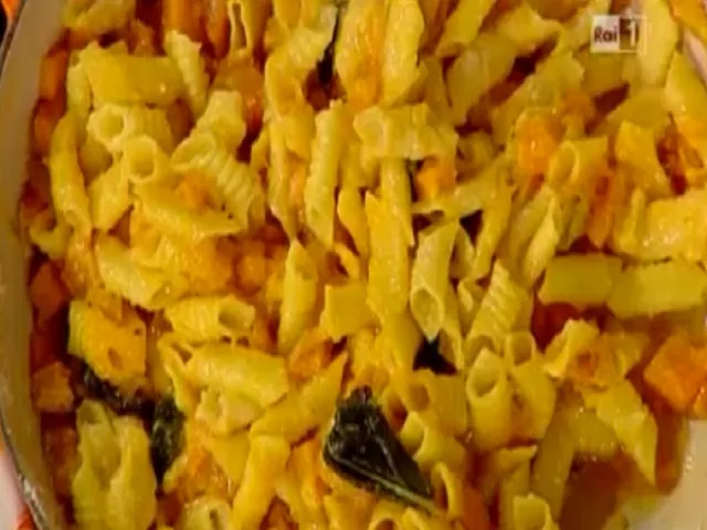 garganelli-con-zucca-e-salvia