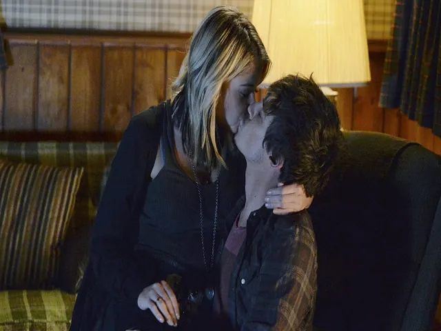 pretty-little-liars-caleb-hanna