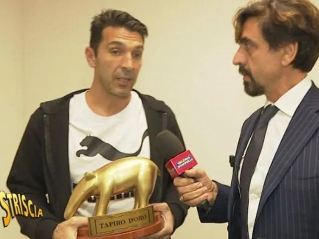 valerio staffeli e buffon tapiro