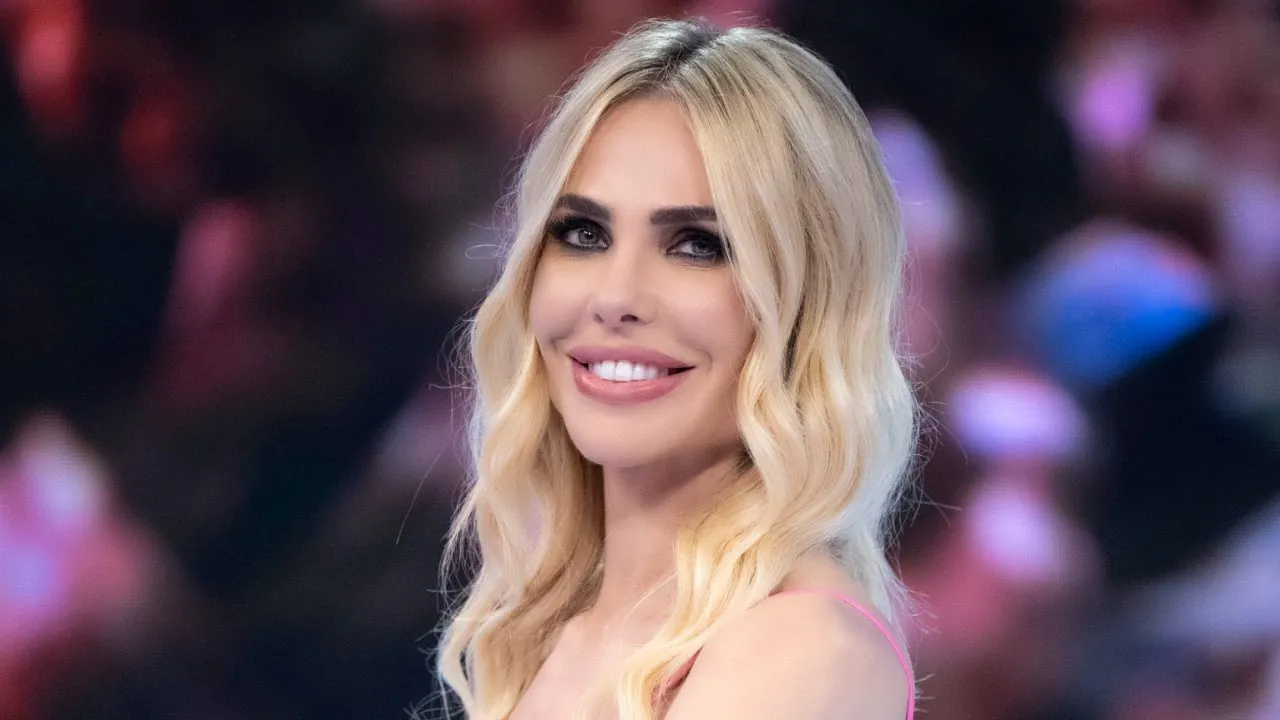 Ilary Blasi The Couple cast