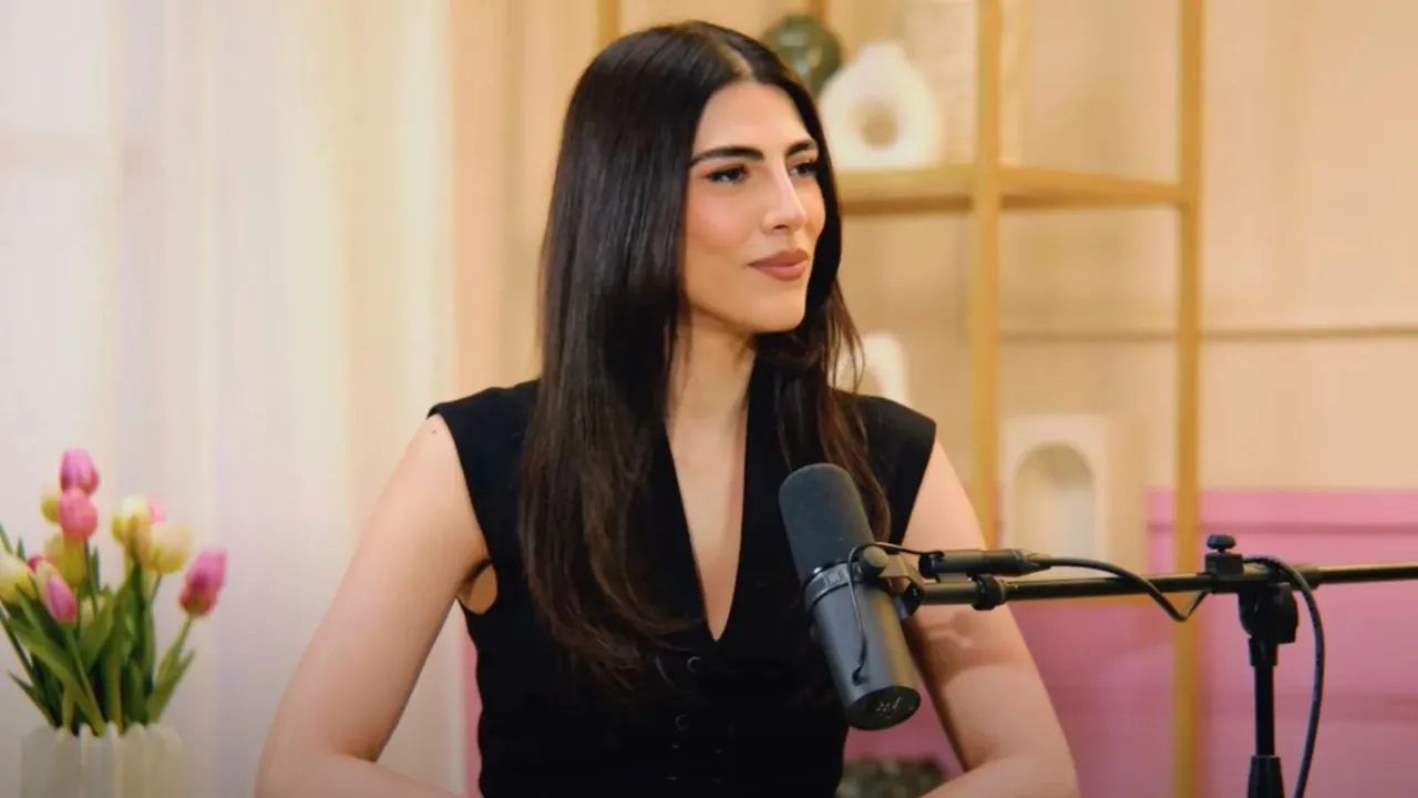 Giulia Salemi intervista se stessa