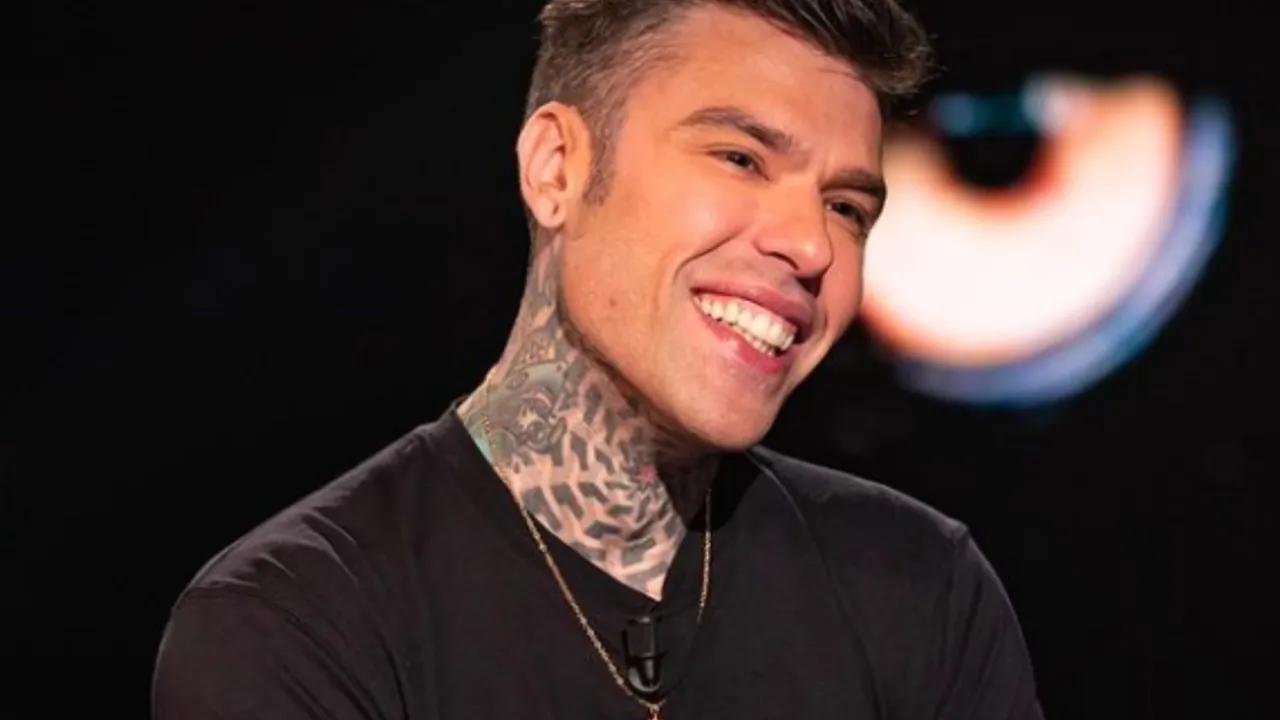 Fedez sorriso tv