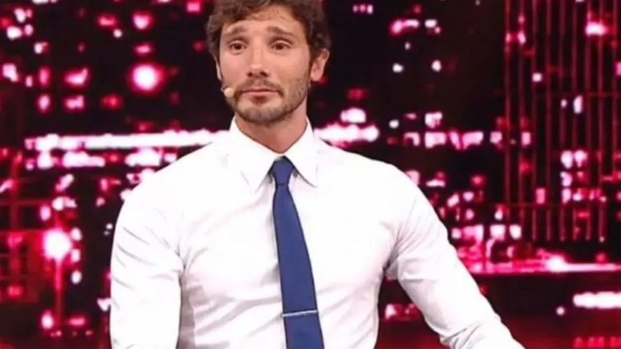 Stefano De Martino, conferenza stampa Affari Tuoi