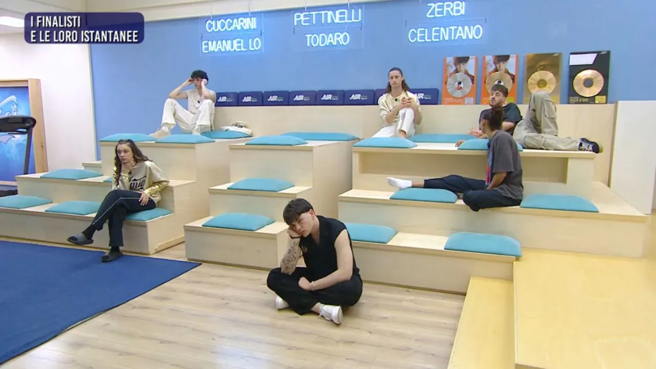 holden, petit, marisol, dustin, mida e sarah prima della finale di amici 23
