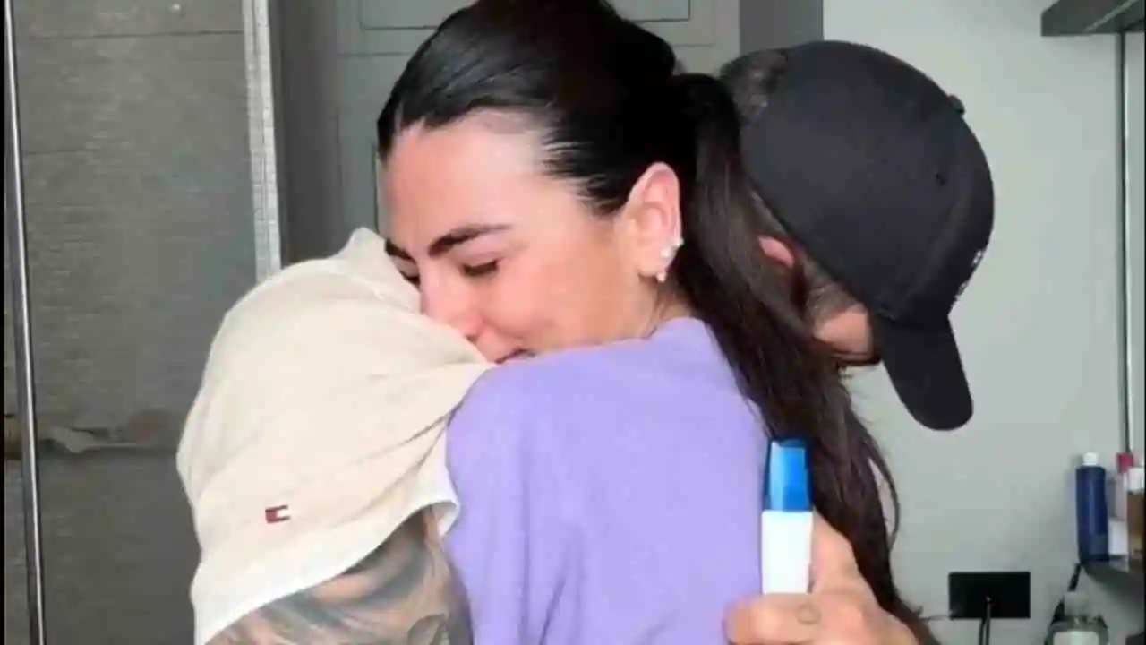 Giulia Salemi e Pierpaolo Pretelli abbraccio