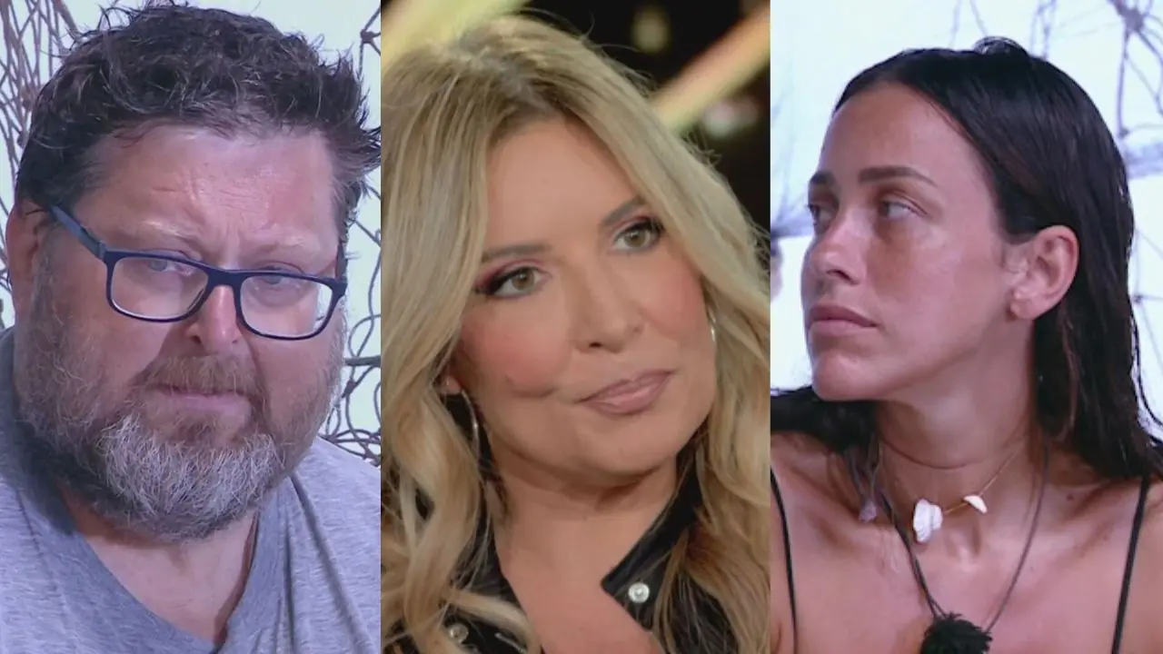 Selvaggia Lucarelli a L'Isola dei Famosi sostiene Teresanna