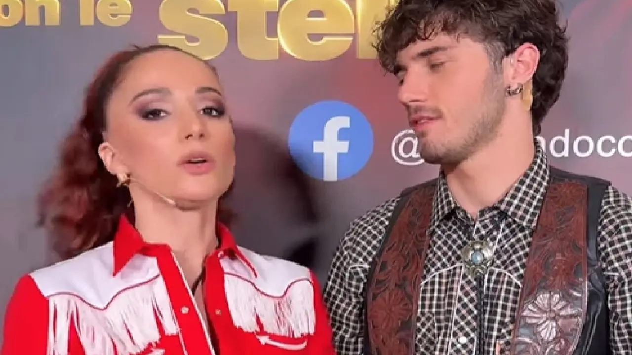 Andrea Delogu intervistata con Nikita Perotti